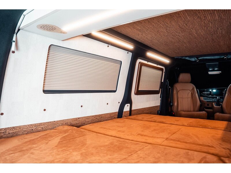Volkswagen T32 Panel Van Highline LWB  204PS 2.0 TDI DSG 4Motion
