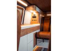 Volkswagen T32 Panel Van Highline LWB  204PS 2.0 TDI DSG 4Motion