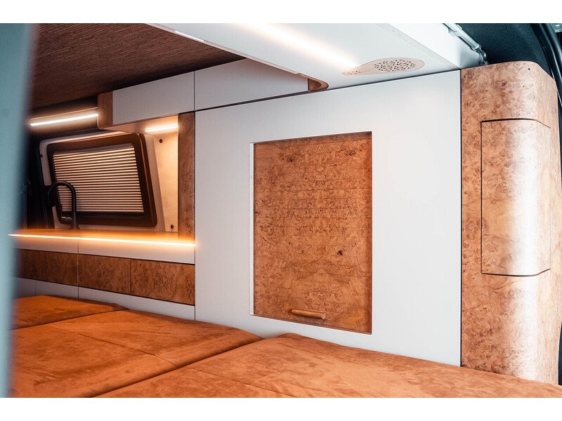 Volkswagen T32 Panel Van Highline LWB  204PS 2.0 TDI DSG 4Motion