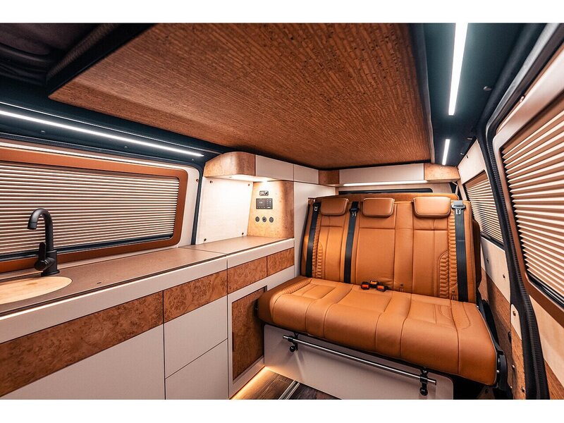 Volkswagen T32 Panel Van Highline LWB  204PS 2.0 TDI DSG 4Motion