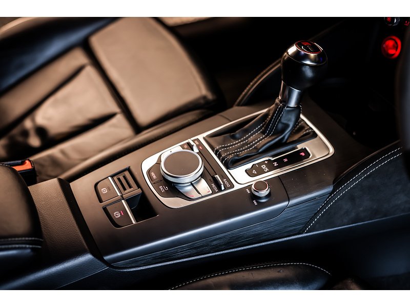 Audi 2.5 TFSI Sportback 5dr Petrol S Tronic quattro Euro 6 (s/s) (Nav) (367 ps)