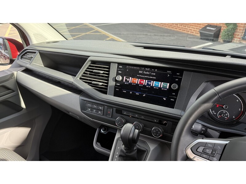 Volkswagen T32 Kombi Highline LWB 150PS 2.0 TDI DSG