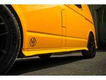 Volkswagen Transporter T32 Tdi Haven 6 TT Kombi Highline Bmt 2.0 5dr Van With Side Windows Semi Auto Diesel