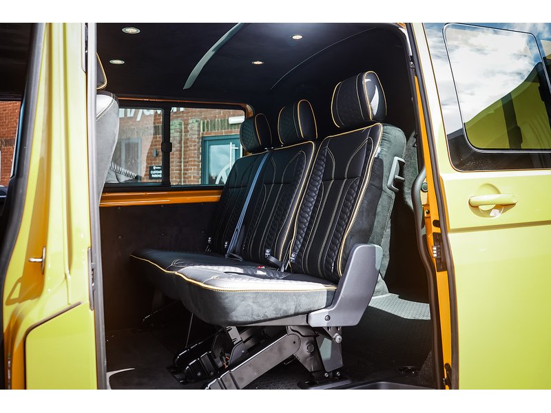 Volkswagen Transporter T32 Tdi Haven 6 TT Kombi Highline Bmt 2.0 5dr Van With Side Windows Semi Auto Diesel