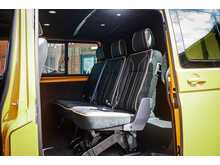 Volkswagen Transporter T32 Tdi Haven 6 TT Kombi Highline Bmt 2.0 5dr Van With Side Windows Semi Auto Diesel