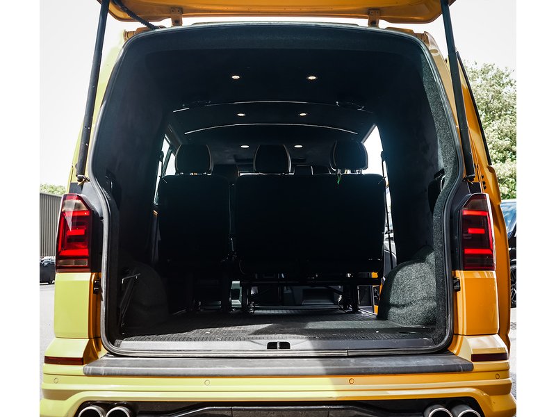Volkswagen Transporter T32 Tdi Haven 6 TT Kombi Highline Bmt 2.0 5dr Van With Side Windows Semi Auto Diesel