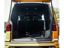 Volkswagen Transporter T32 Tdi Haven 6 TT Kombi Highline Bmt 2.0 5dr Van With Side Windows Semi Auto Diesel