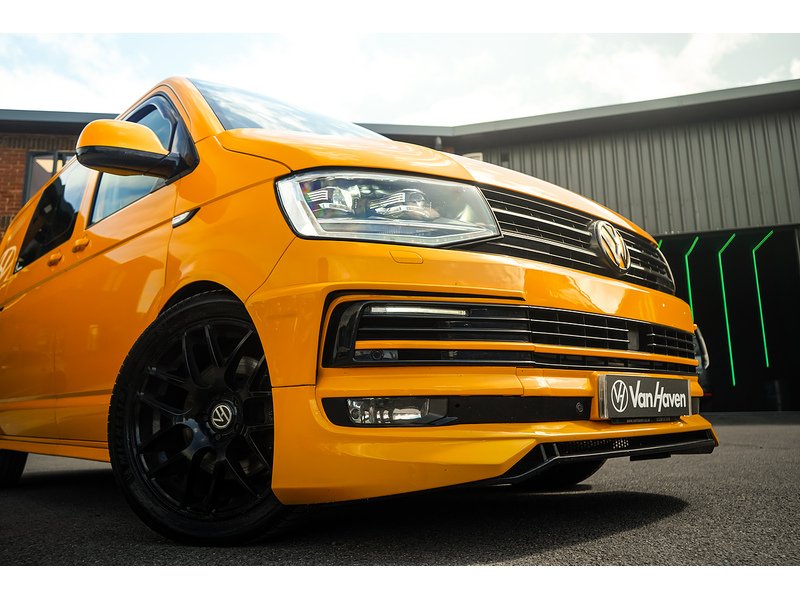 Volkswagen Transporter T32 Tdi Haven 6 TT Kombi Highline Bmt 2.0 5dr Van With Side Windows Semi Auto Diesel