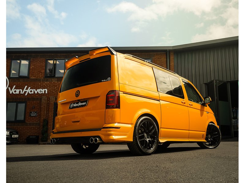 Volkswagen Transporter T32 Tdi Haven 6 TT Kombi Highline Bmt 2.0 5dr Van With Side Windows Semi Auto Diesel