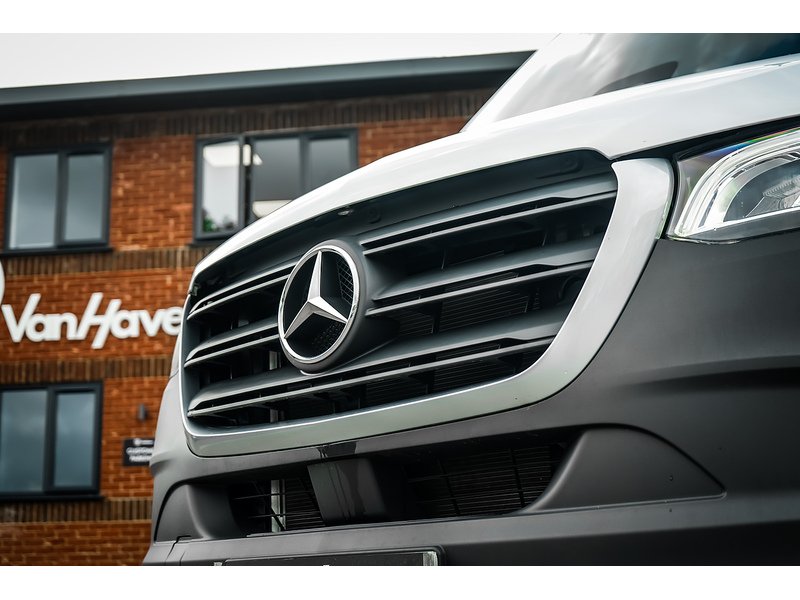 Mercedes-Benz 2.0 315 CDI PRO Panel Van 5dr Diesel G-Tronic RWD L3 H2 Euro 6 (s/s) (150 ps)