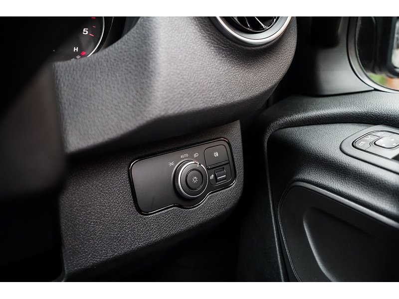 Mercedes-Benz 2.0 315 CDI PRO Panel Van 5dr Diesel G-Tronic RWD L3 H2 Euro 6 (s/s) (150 ps)