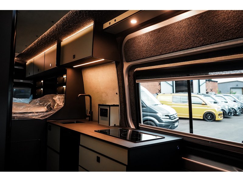 Mercedes-Benz 2.0 315 CDI PRO Panel Van 5dr Diesel G-Tronic RWD L3 H2 Euro 6 (s/s) (150 ps)