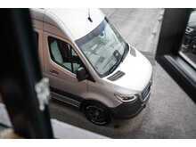 Mercedes-Benz 2.0 315 CDI PRO Panel Van 5dr Diesel G-Tronic RWD L3 H2 Euro 6 (s/s) (150 ps)