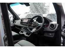 Mercedes-Benz 2.0 315 CDI PRO Panel Van 5dr Diesel G-Tronic RWD L3 H2 Euro 6 (s/s) (150 ps)