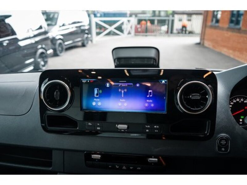 Mercedes-Benz 2.0 315 CDI SELECT Panel Van 5dr Diesel G-Tronic RWD L3 H2 Euro 6 (s/s) (150 ps)