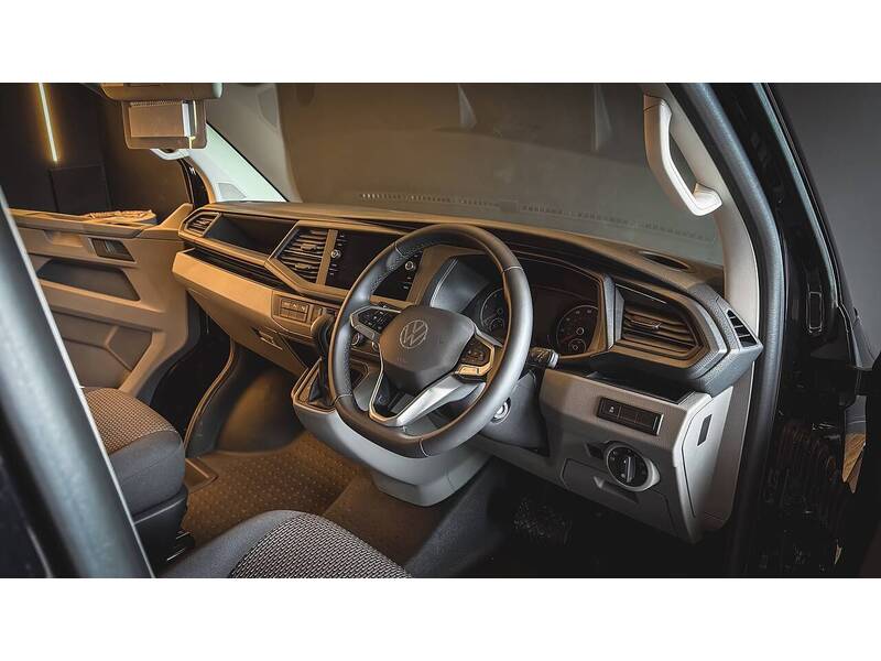 Volkswagen T32 Panel Van Highline LWB 204PS 2.0 TDI DSG 4MOTION