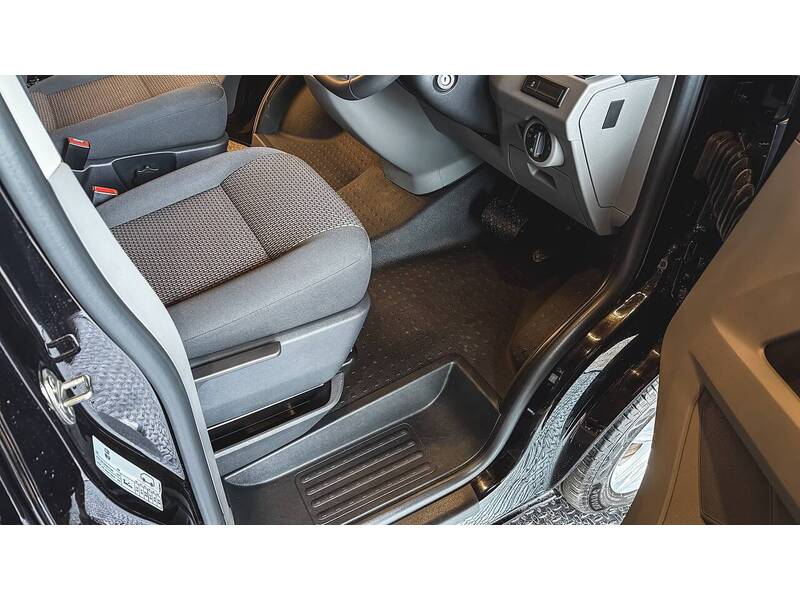 Volkswagen T32 Panel Van Highline LWB 204PS 2.0 TDI DSG 4MOTION