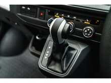 Volkswagen T30 Panel Van Highline LWB 150PS 2.0 TDI DSG