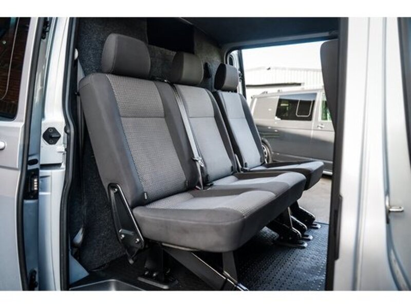 Volkswagen 2.0 BiTDI T32 Highline Kombi Double Cab 5dr Diesel DSG 4Motion LWB Euro 6 (s/s) (204 ps)