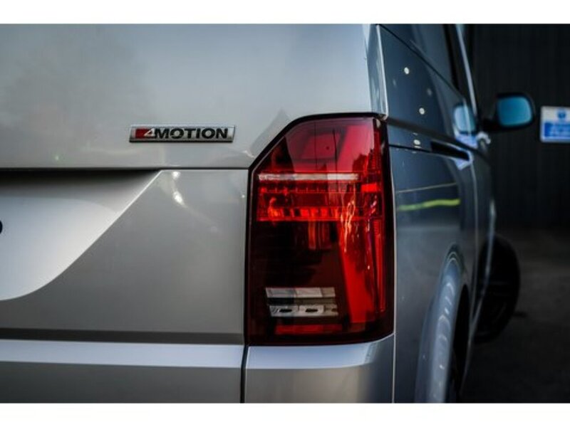 Volkswagen 2.0 BiTDI T32 Highline Kombi Double Cab 5dr Diesel DSG 4Motion LWB Euro 6 (s/s) (204 ps)