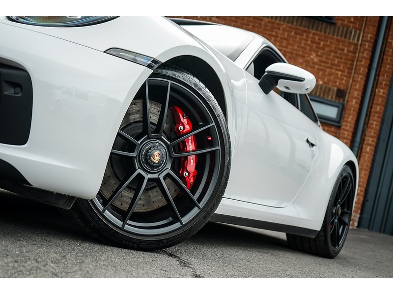 Porsche 3.0T 992 Carrera 4 GTS Coupe 2dr Petrol PDK 4WD Euro 6 (s/s) (480 ps)