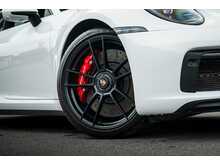 Porsche 3.0T 992 Carrera 4 GTS Coupe 2dr Petrol PDK 4WD Euro 6 (s/s) (480 ps)