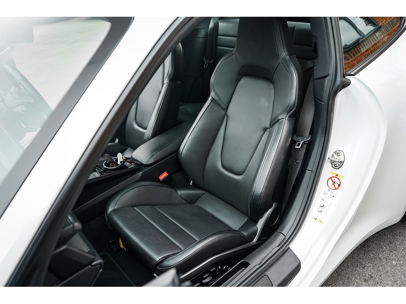 Porsche 3.0T 992 Carrera 4 GTS Coupe 2dr Petrol PDK 4WD Euro 6 (s/s) (480 ps)