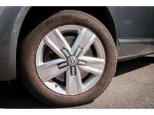Volkswagen Volkswagen Transporter TDI T32 Highline Combi Van 2.0 Automatic Diesel