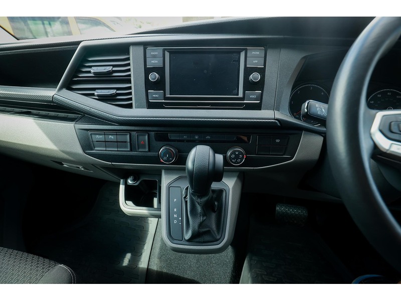 Volkswagen Volkswagen Transporter TDI T32 Highline Combi Van 2.0 Automatic Diesel