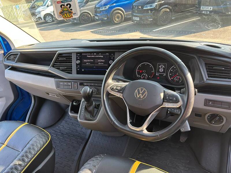 Volkswagen T32 Panel Van Highline LWB 204PS 2.0 TDI DSG