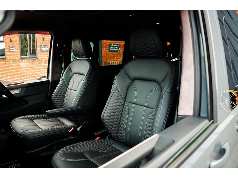 Volkswagen T32 Panel van Highline LWB 204 PS 2.0 TDI 7sp DSG  Panel Van 2.0 Automatic Diesel