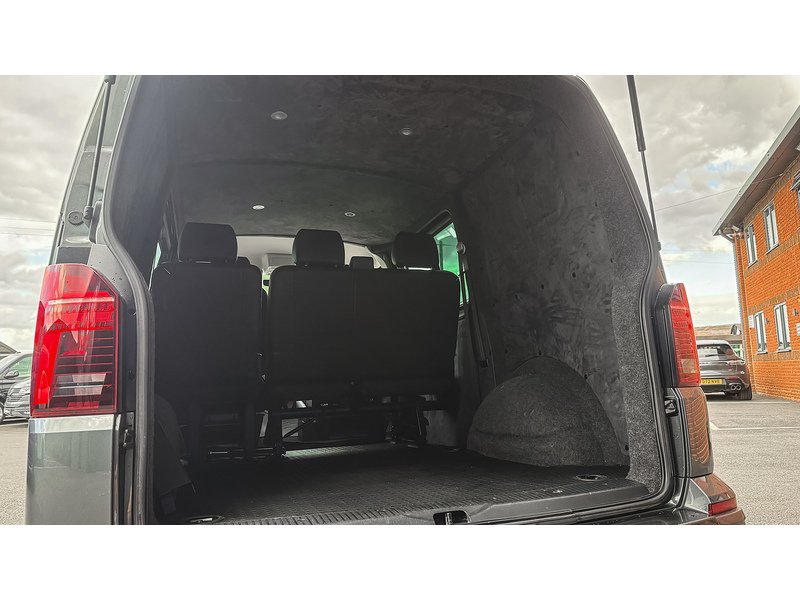Volkswagen 2.0 TDI T32 Highline Kombi Double Cab 5dr Diesel DSG FWD SWB Euro 6 (s/s) (150 ps)