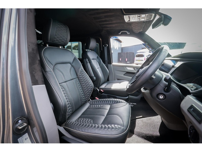 Volkswagen 2.0 BiTDI T32 Highline Panel Van 5dr Diesel DSG FWD LWB High Roof Euro 6 (s/s) (204 ps)