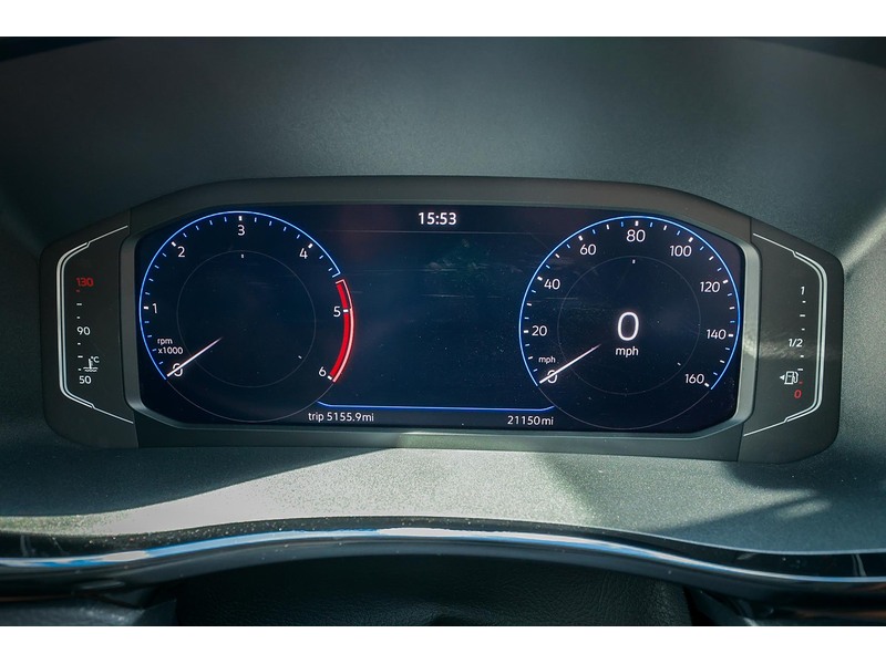 Volkswagen 2.0 BiTDI T32 Highline Panel Van 5dr Diesel DSG 4Motion LWB Euro 6 (s/s) (204 ps)