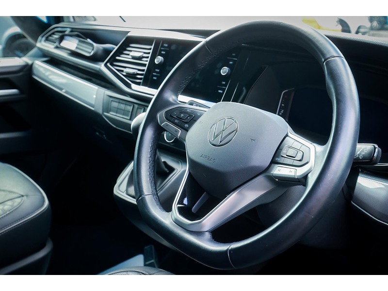 Volkswagen 2.0 BiTDI T32 Highline Panel Van 5dr Diesel DSG 4Motion LWB Euro 6 (s/s) (204 ps)