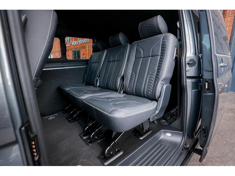 Volkswagen 2.0 BiTDI T32 Highline Panel Van 5dr Diesel DSG 4Motion LWB Euro 6 (s/s) (204 ps)