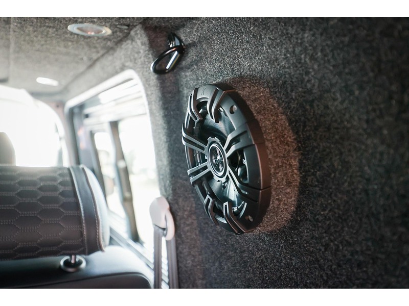 Volkswagen 2.0 BiTDI T32 Highline Panel Van 5dr Diesel DSG 4Motion LWB Euro 6 (s/s) (204 ps)