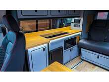 Volkswagen VW VOLKSWAGEN TRANSPORTER T6.1 2.0 BiTDI T32 HIGHLINE KOMBI 204 DSG 4Motion LWB