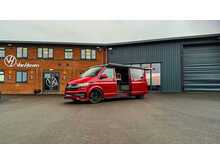 Volkswagen VW VOLKSWAGEN TRANSPORTER T6.1 2.0 BiTDI T32 HIGHLINE KOMBI 204 DSG 4Motion LWB