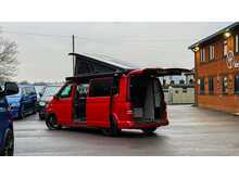 Volkswagen VW VOLKSWAGEN TRANSPORTER T6.1 2.0 BiTDI T32 HIGHLINE KOMBI 204 DSG 4Motion LWB