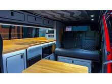 Volkswagen VW VOLKSWAGEN TRANSPORTER T6.1 2.0 BiTDI T32 HIGHLINE KOMBI 204 DSG 4Motion LWB
