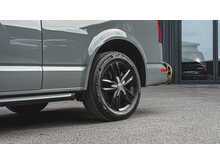 Volkswagen T30 Panel Van Highline LWB 150PS 2.0 TDI DSG