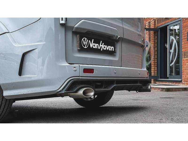 Ford 320 EcoBlue Limited Combi Van 2.0 Automatic Diesel