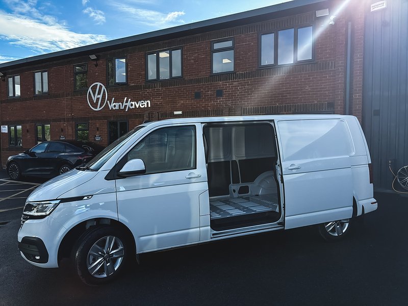 Volkswagen T30 Panel Van Highline SWB 204 PS TDI DSG Panel Van 2.0 DSG Diesel