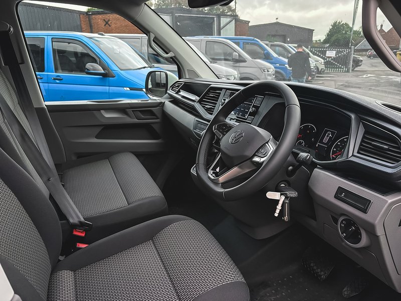 Volkswagen 2.0 TDI T30 Highline Panel Van 5dr Diesel DSG FWD SWB Euro 6 (s/s) (150 ps)
