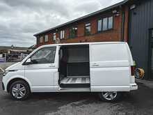 Volkswagen 2.0 BiTDI T32 Highline Panel Van 5dr Diesel DSG FWD SWB Euro 6 (s/s) (199 ps)