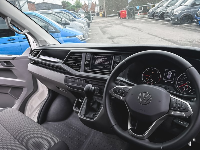 Volkswagen 2.0 BiTDI T32 Highline Panel Van 5dr Diesel DSG FWD SWB Euro 6 (s/s) (199 ps)