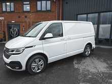 Volkswagen 2.0 BiTDI T32 Highline Panel Van 5dr Diesel DSG FWD SWB Euro 6 (s/s) (199 ps)