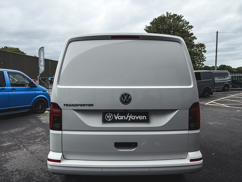 Volkswagen 2.0 BiTDI T32 Highline Panel Van 5dr Diesel DSG FWD SWB Euro 6 (s/s) (199 ps)