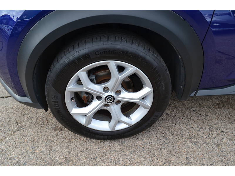 Nissan 1.0 DIG-T N-Connecta SUV 5dr Petrol Manual Euro 6 (s/s) (114 ps)